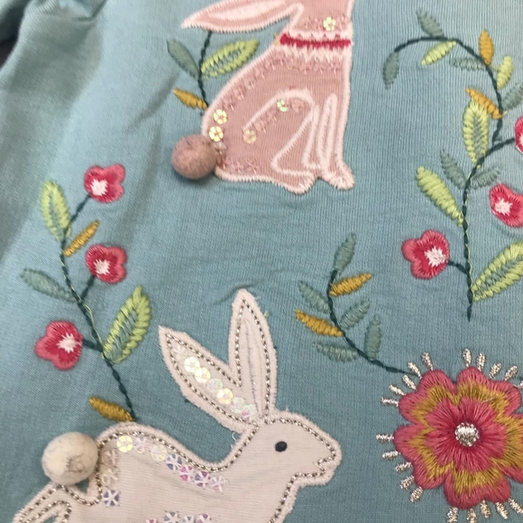 Adorable Green Bunny Embroidered Top - Picture 4 of 5